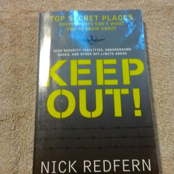 Keep out - Picture 1 of 2